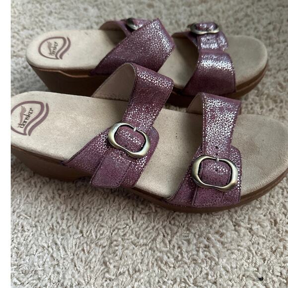 Dansko Metallic Pink Wedge Clog Sandal 41 - Picture 1 of 10